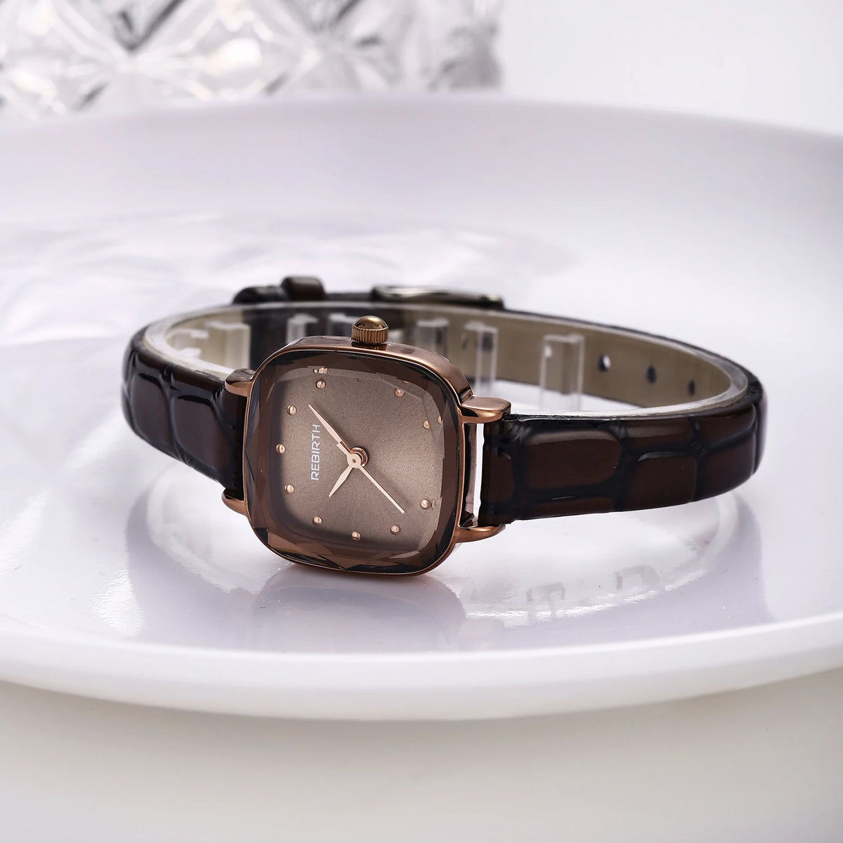 REBIRTH Ladies Leather Quartz Watch – Square Dial, Casual Style Ladies Quartz Watch Nixie