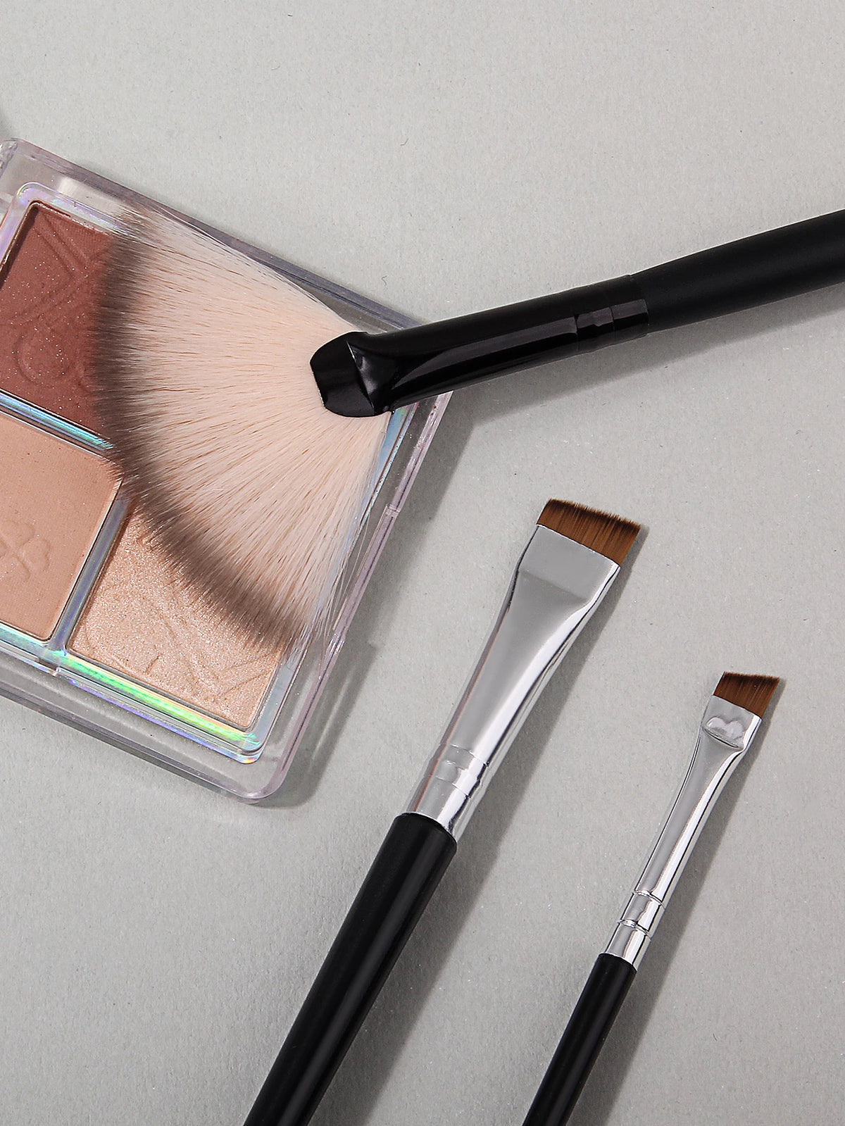 Nixie 3-Piece Makeup Brush Set – Highlighter, Eyebrow & Eyeliner Makeup Brush Set Nixie