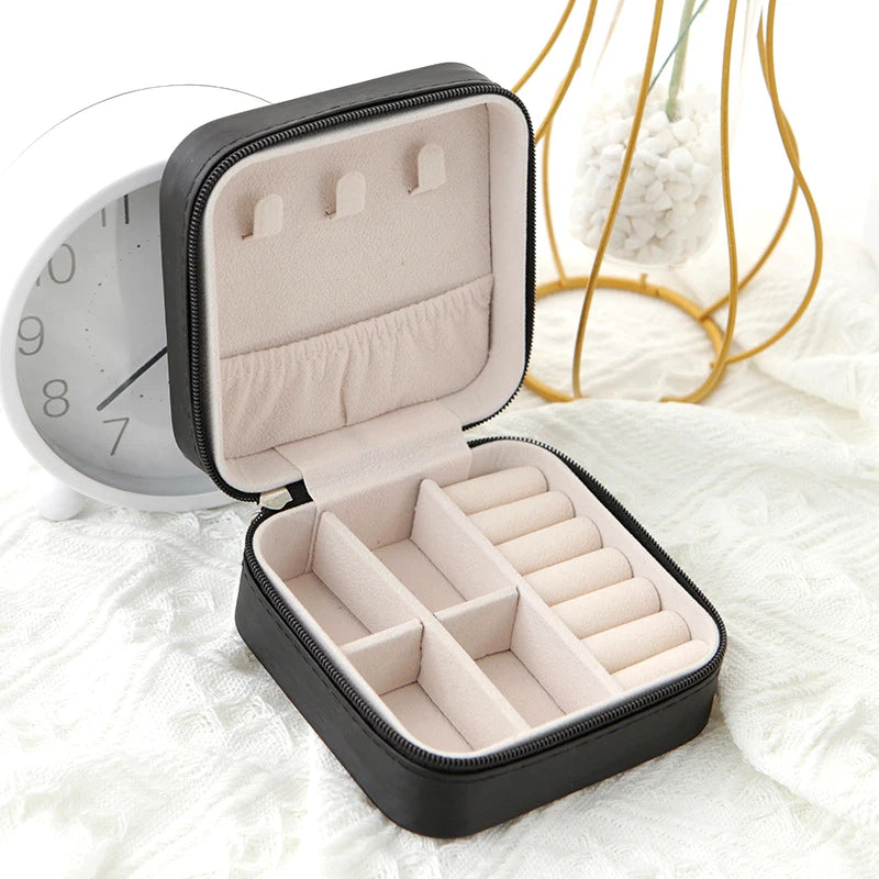 Travel Leather Jewelry Box – Single Layer, Black, White & Pink Jewelry Travel Box Nixie