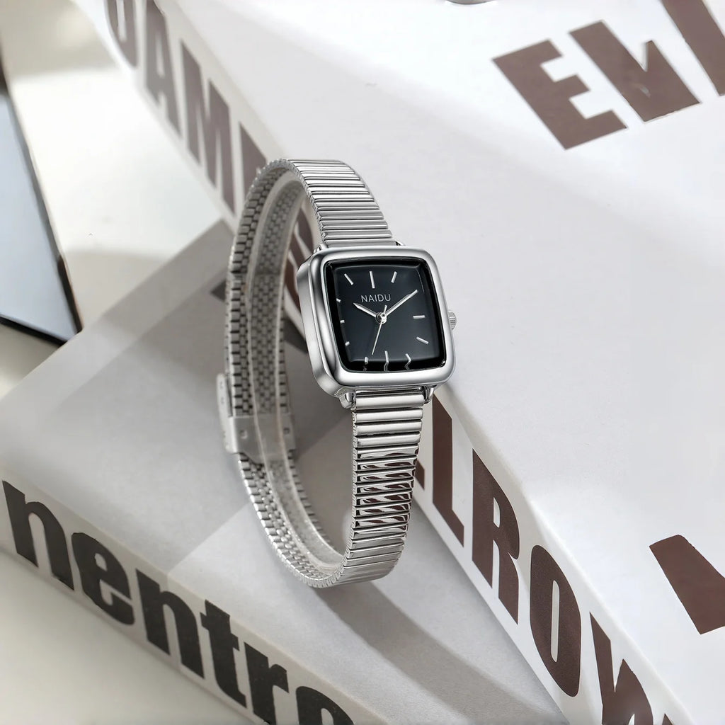 Women's Vintage Quartz Watch – Minimalist Numberless Dial Women's Quartz Watch Nixie