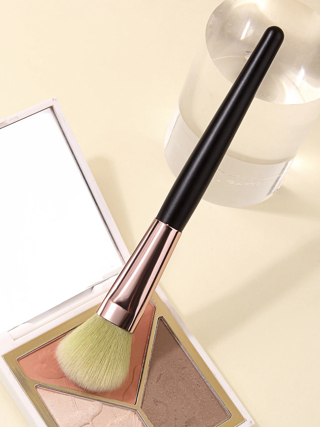 Soft Round Blush Brush – Loose Powder Contouring Makeup Tool Makeup Brush Nixie