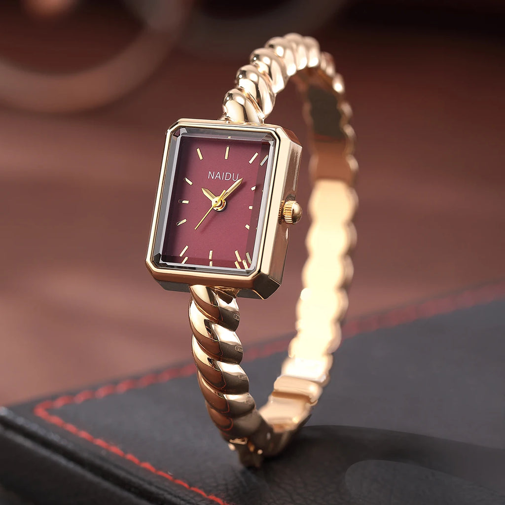 Women's Gold Square Dial Quartz Bracelet Watch – Retro Style Women's Bracelet Watch Nixie