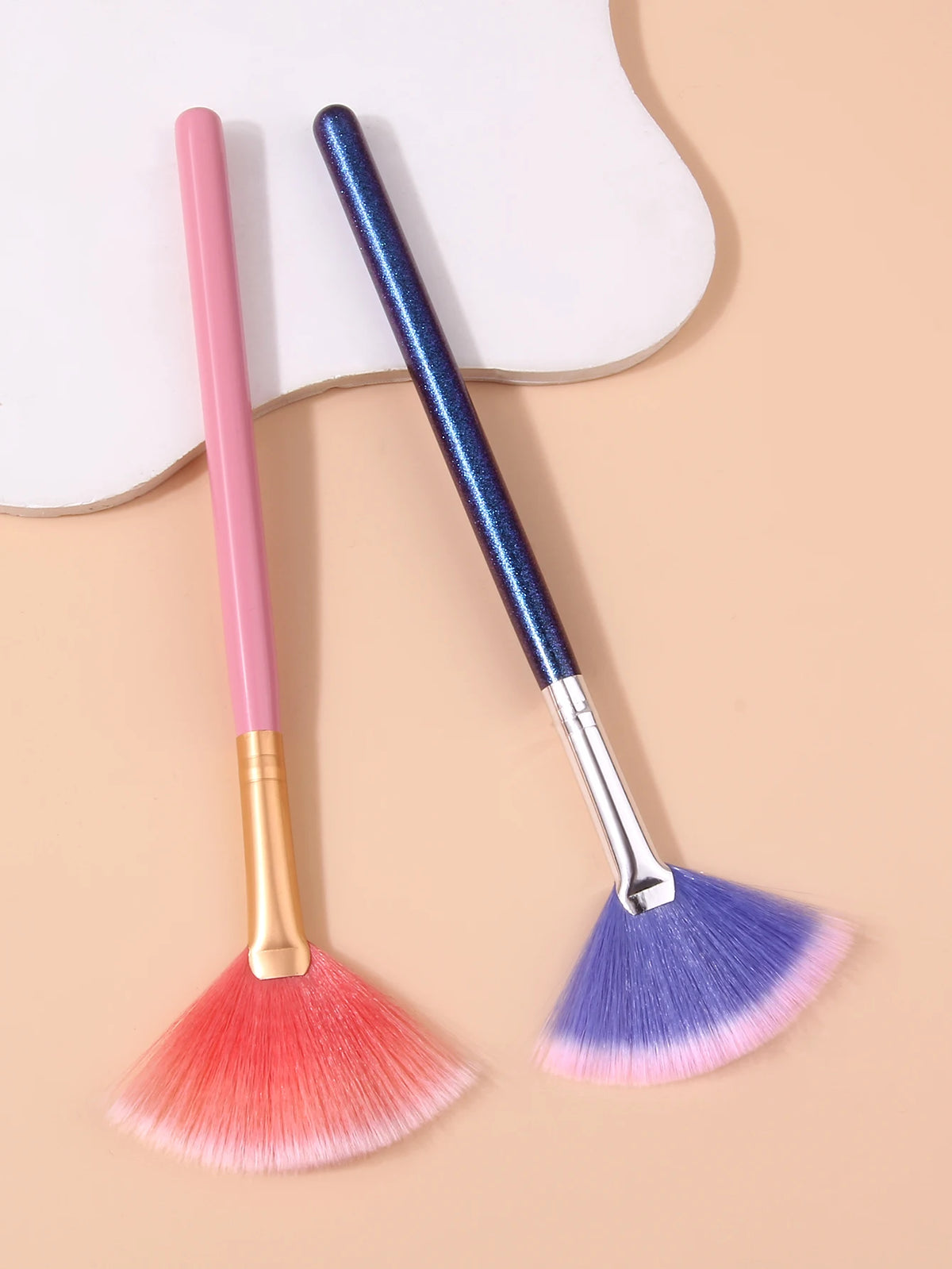 Fan-Shaped Blush & Contour Brush | Fluffy Wool Fiber Makeup Tool Makeup Brush Nixie