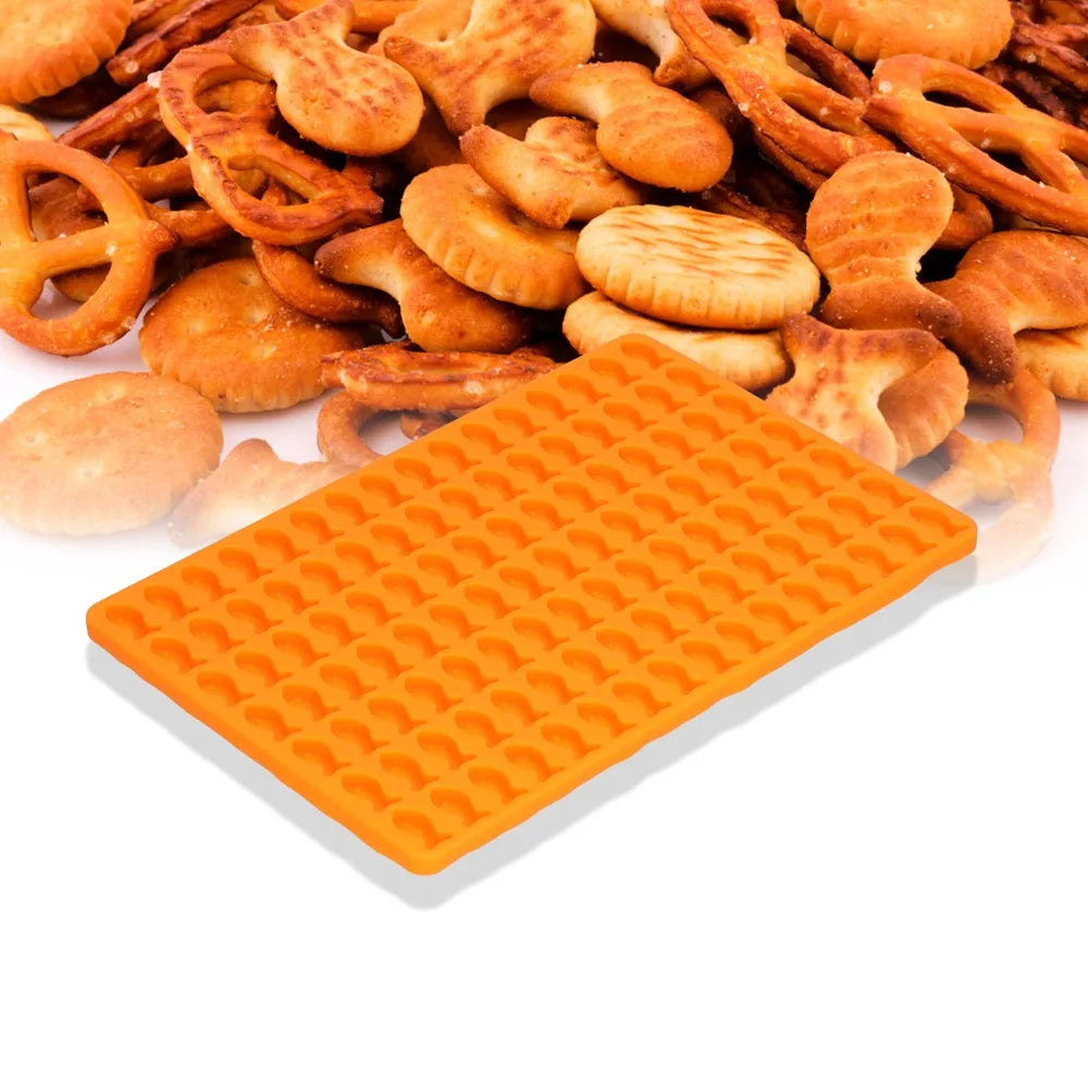 Silicone Fish Shape Dog Biscuit Mold – 112 Holes, Non-Stick Dog Treat Mold Nixie