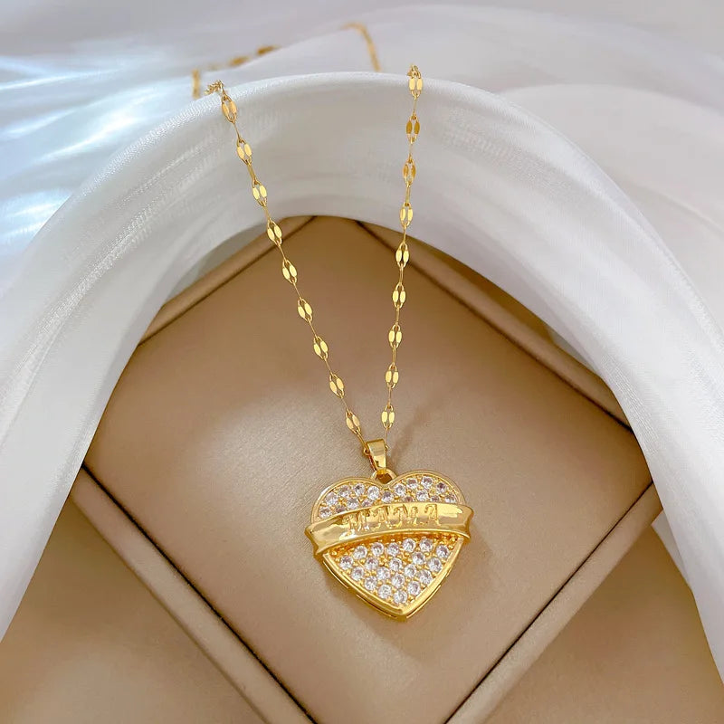 Women's Gold Heart Pendant Necklace – Stainless Steel Choker Pendant Necklace Nixie
