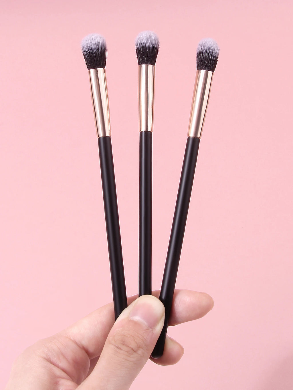 3-Piece Eye Makeup Brush Set – Soft Eyeshadow Blending Brushes Eye Makeup Brushes Nixie