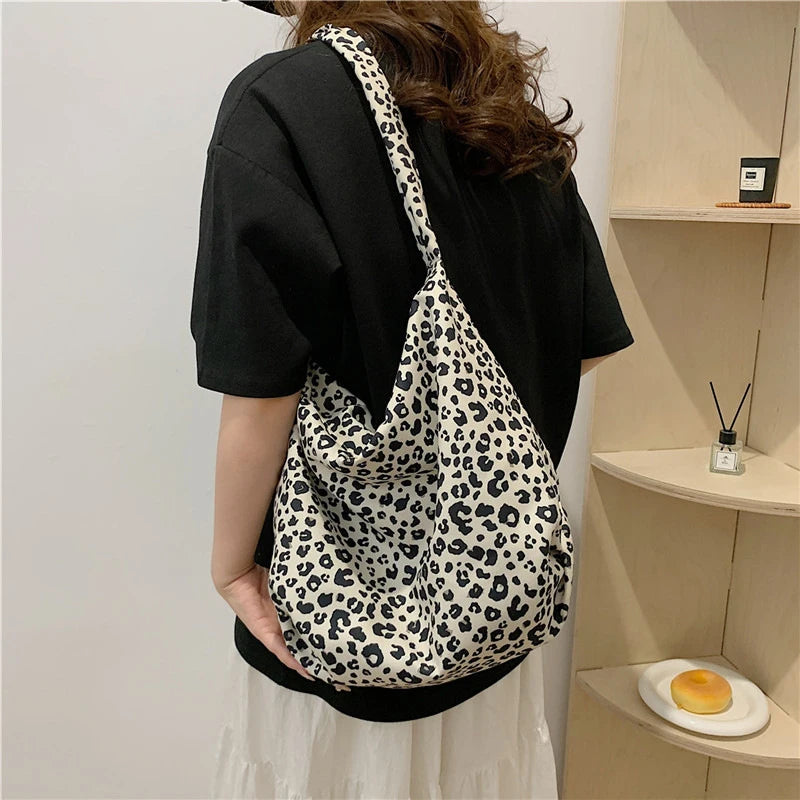 Women's Canvas Dumpling Tote Bag – Japanese Minimalist Style Canvas Tote Bag Nixie
