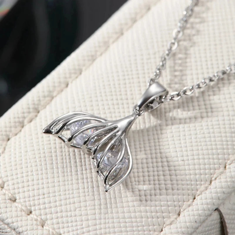 Luxury Ocean Pendant Necklace for Women – Gold Plated Pendant Necklace Nixie