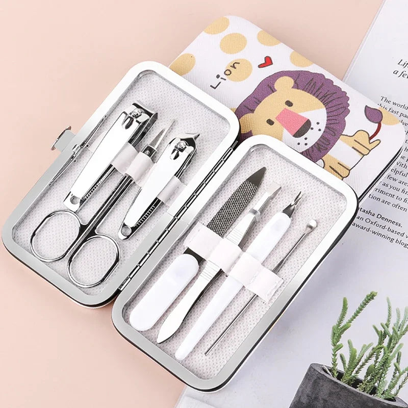 7-Piece Manicure Set with Cartoon Storage Box | Nail Care Kit Manicure Tool Set Nixie Lion