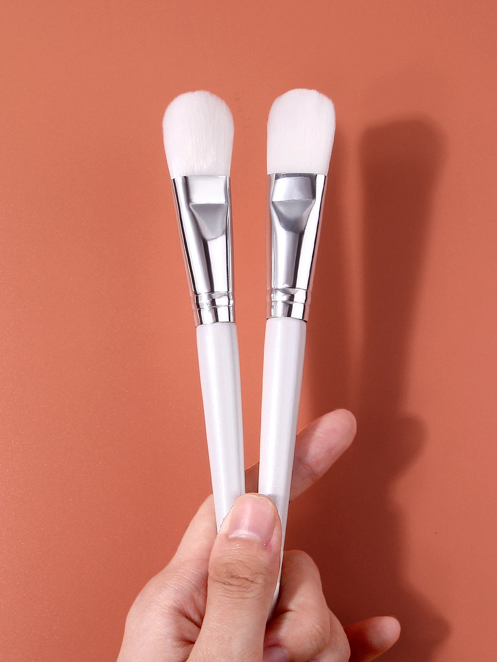 2PCS Soft Bristle Foundation Brushes – Streak-Free Face Brush Set Makeup Brush Set Nixie