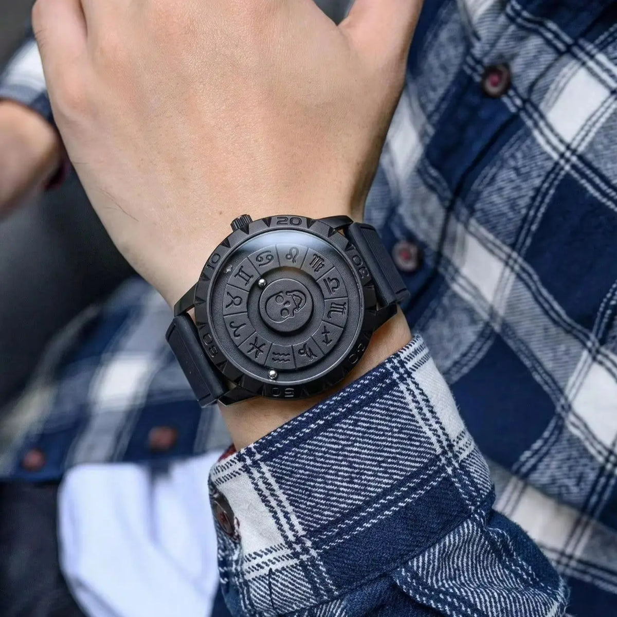 REBIRTH Magnetic Rolling Pointer Quartz Watch | Silicone Strap Quartz Wristwatch Nixie