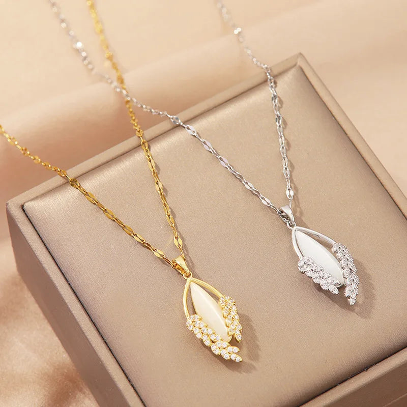 Women's Leaf Pendant Necklace – Stainless Steel Gold & Silver Pendant Necklace Nixie