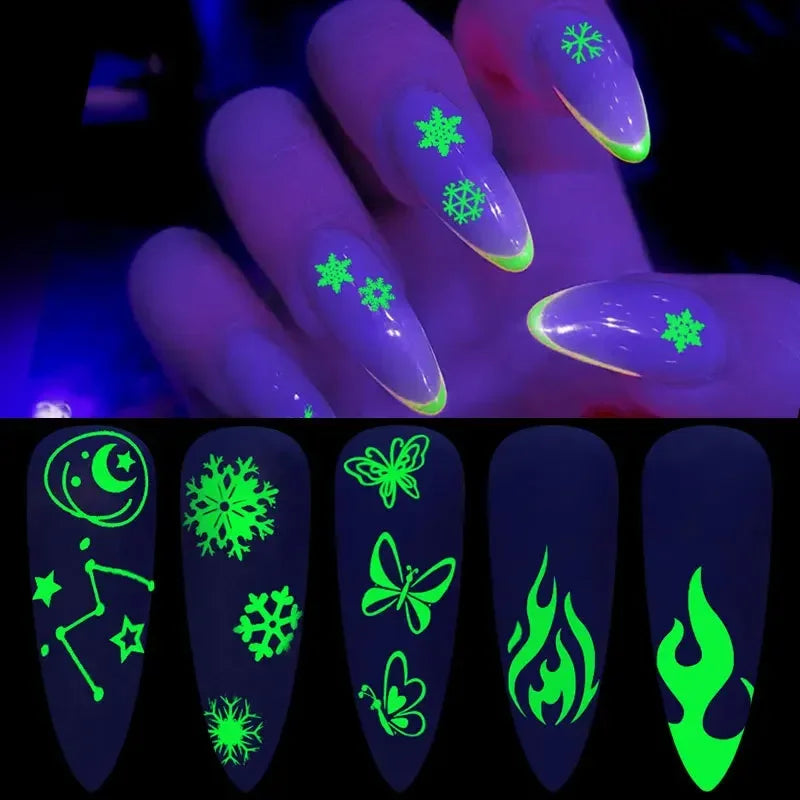 Christmas Snowflake 3D Nail Art Decals – Foil Stickers 4-30 Sheets Nail Art Decals Nixie