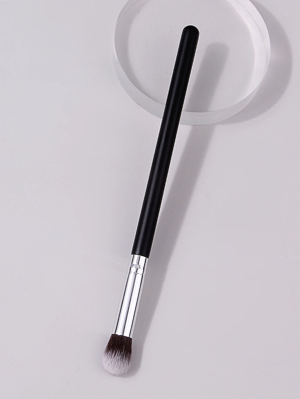 Makeup Brush Set – Concealer, Eyeshadow, Highlighter & Contour Makeup Brush Set Nixie