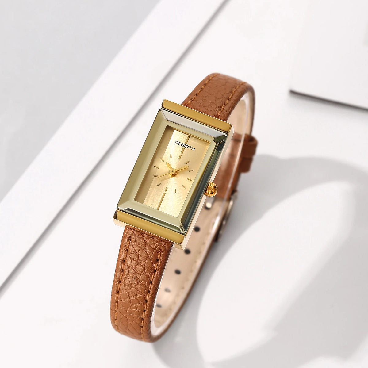 Women's French Retro Gold Quartz Watch | Leather Strap