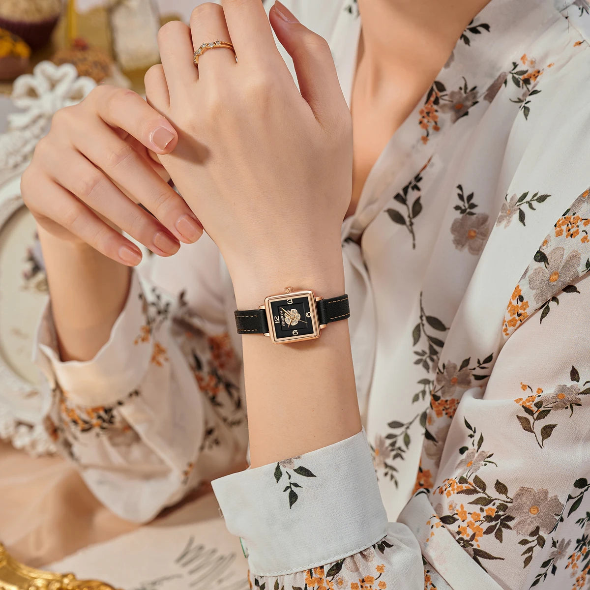 REBIRTH Floral Quartz Watch – Casual Leather Strap, 3Bar Quartz Wristwatch Nixie
