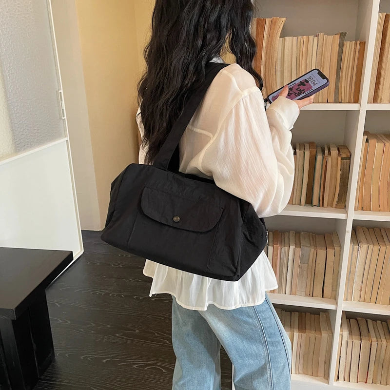 Lightweight Large-Capacity Women's Sports & Travel Shoulder Bag Women's Shoulder Bag Nixie