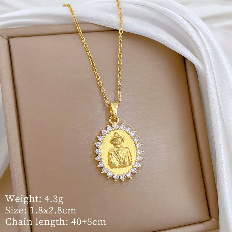 Egg-Shape Portrait Pendant Necklace | Gold Clavicle Chain Pendant Necklace Nixie XL2606-703