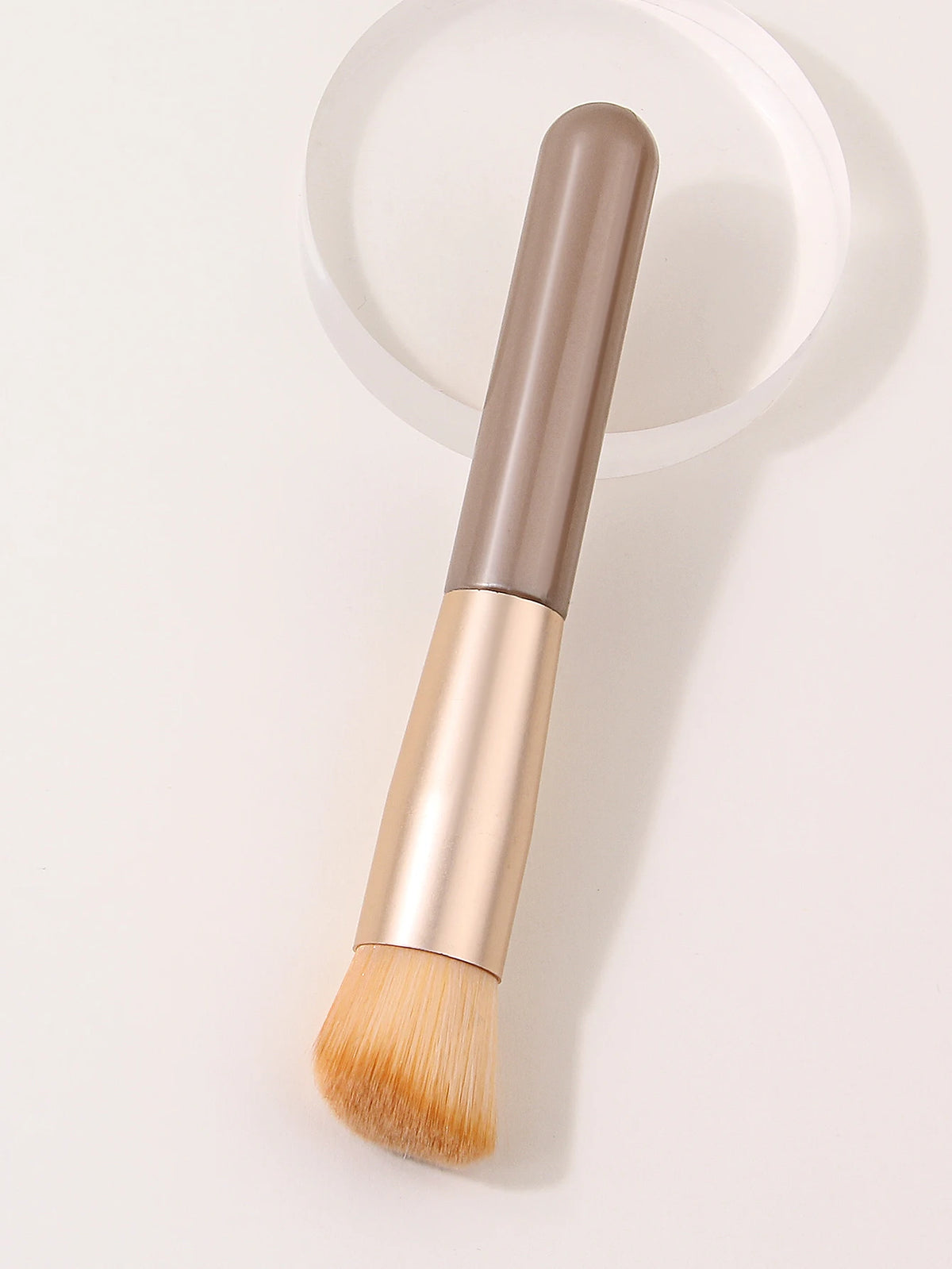 Professional Foundation & Contour Makeup Brush – Lightweight Makeup Brush Nixie