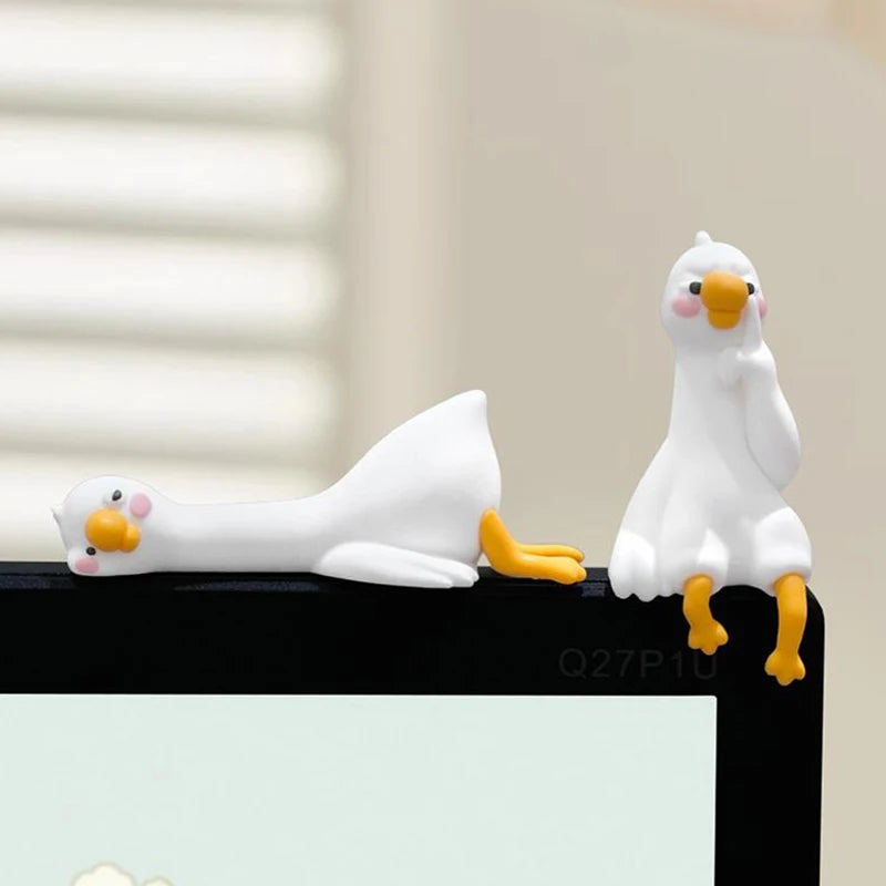 3D Resin Duck Ornament – Desk, Dashboard & Monitor Decor Resin Desk Ornament Nixie