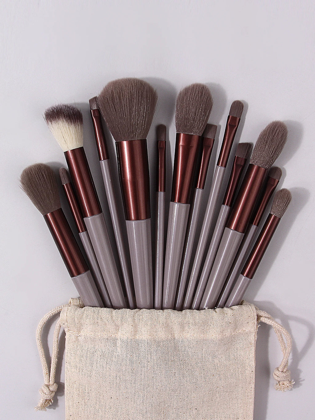 16-Piece Professional Makeup Brush Set with Bag | Nixie Makeup Brush Set Nixie