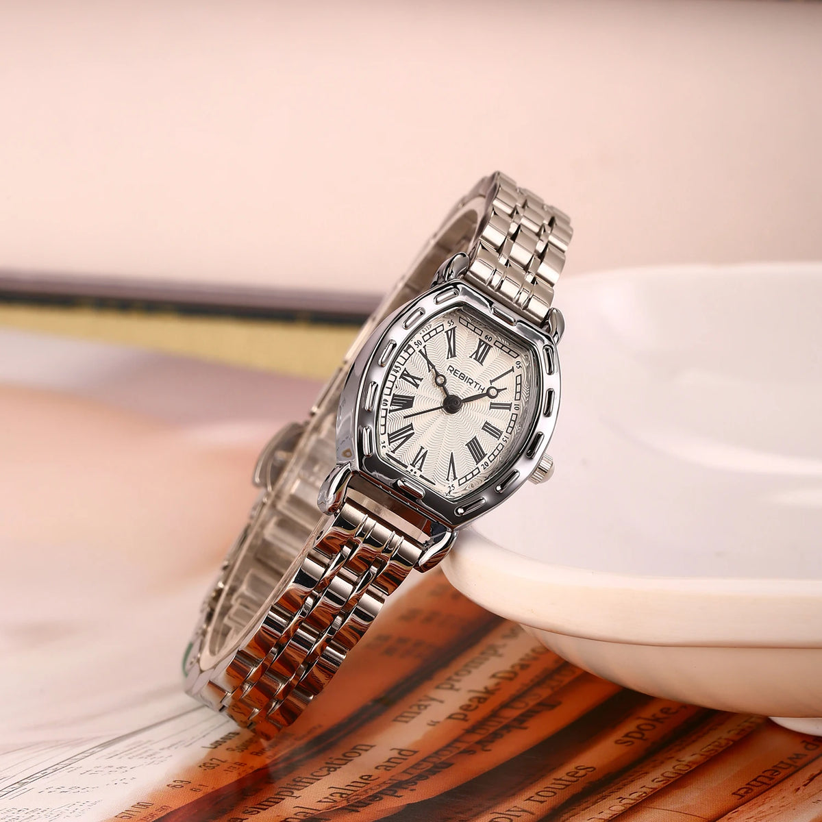 REBIRTH Roman Numeral Quartz Watch – Stainless Steel Band Quartz Wristwatch Nixie