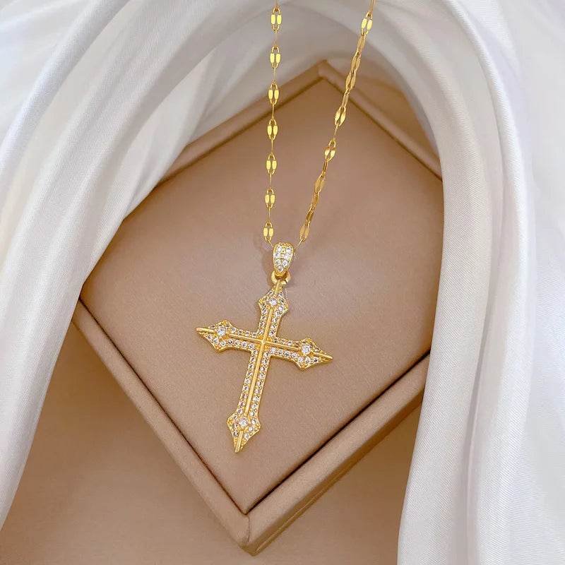 Women's Gold Cross Pendant Necklace – Stainless Steel Choker Pendant Necklace Nixie