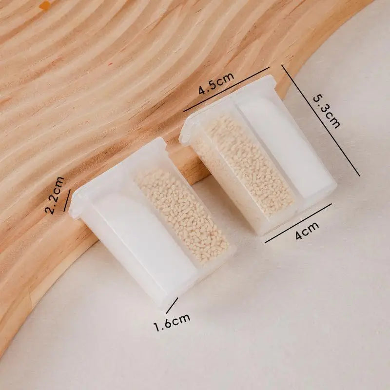 2-in-1 Camping Spice Shaker Dual Compartment Salt & Pepper Jar Camping Spice Shaker Nixie