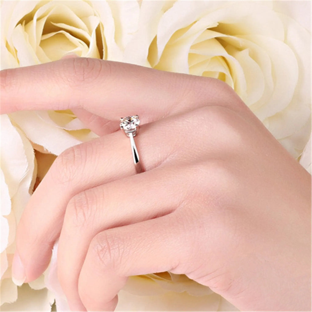 Silver-Tone Four-Claw Glass Zircon Adjustable Ring for Women Fashion Ring Nixie
