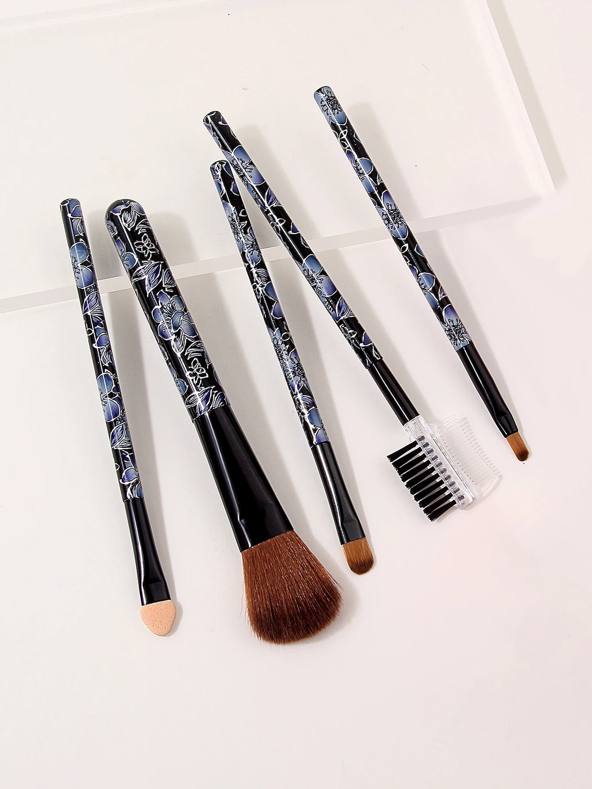 7Pcs Floral Makeup Brush Set & Heart Velvet Powder Puff Makeup Brush Set Nixie