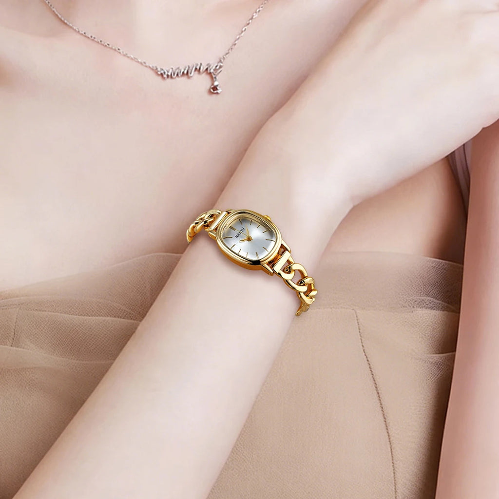 Women's Hollow-Out Bracelet Watch – Retro Quartz Wristwatch Bracelet Watch Nixie