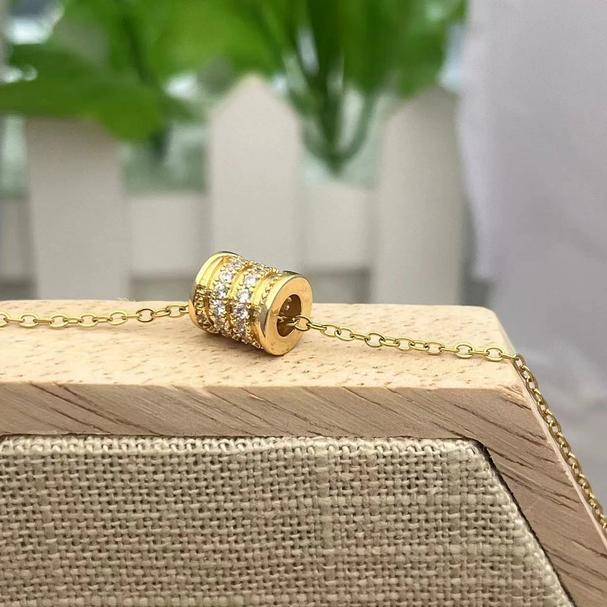 Women's Copper Zirconia Pendant Necklace | Light Luxury Fashion Fashion Pendant Necklace Nixie