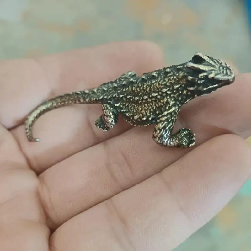 Vintage Alloy Gecko Statue – Handcrafted Metal Animal Ornament Metal Animal Statue Nixie A4
