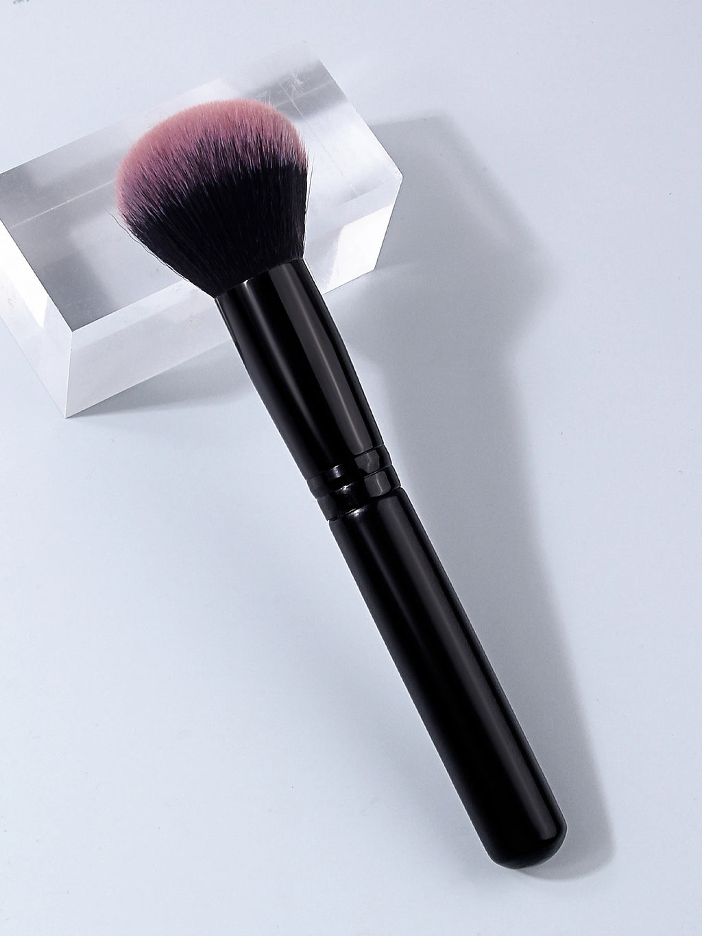 Ultra-Soft Blush Brush – Contour & Powder Makeup Brush Makeup Brush Nixie