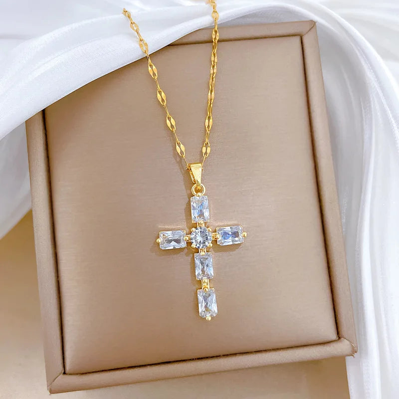 Women's Gold Cross Pendant Necklace – Stainless Steel Choker Pendant Necklace Nixie