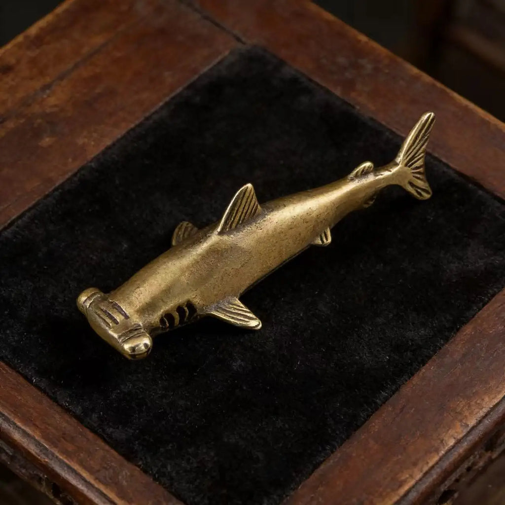 Antique Bronze Hammerhead Shark Mini Figurine Desk Ornament Decorative Figurine Nixie