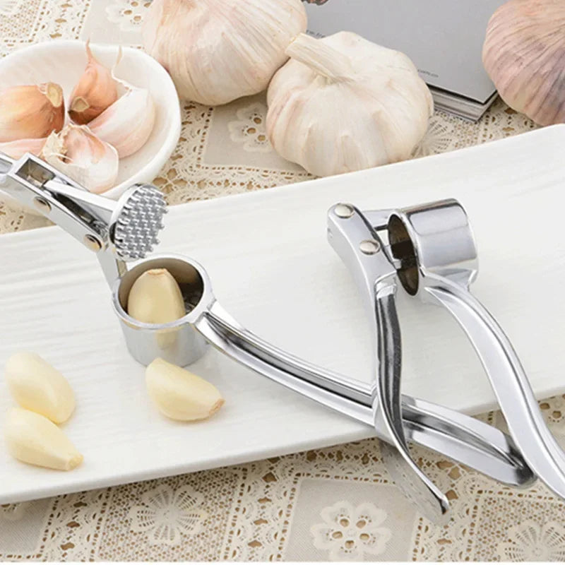 Zinc Alloy Manual Garlic Press Crusher & Mincer – Easy Clean Garlic Press Nixie