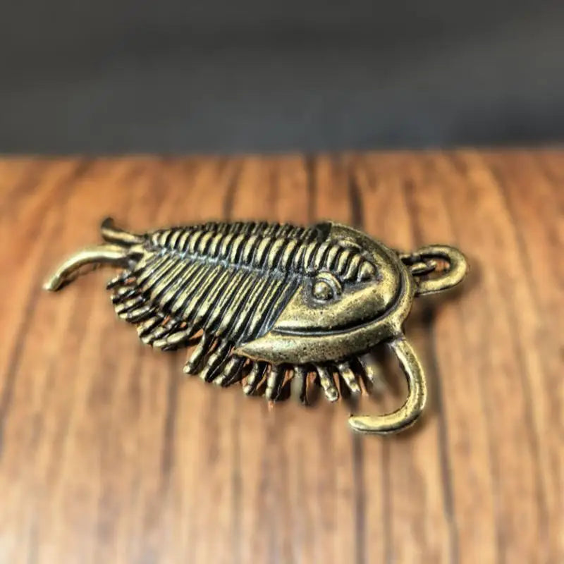 Brass Trilobite Figurine – Retro Desk Ornament & Tea Pet Decorative Figurine Nixie