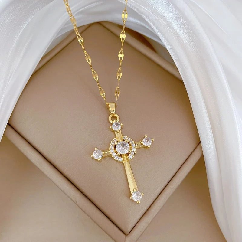 Women's Gold Cross Pendant Necklace – Stainless Steel Choker Pendant Necklace Nixie