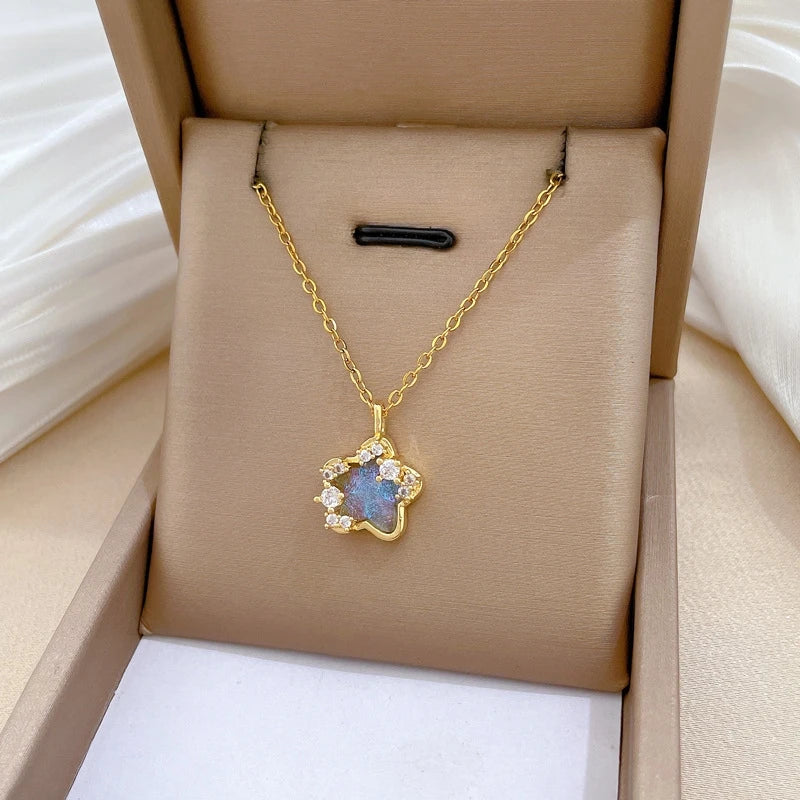 Star Pendant Choker Necklace – Gold Stainless Steel | Nixie Pendant Necklace Nixie