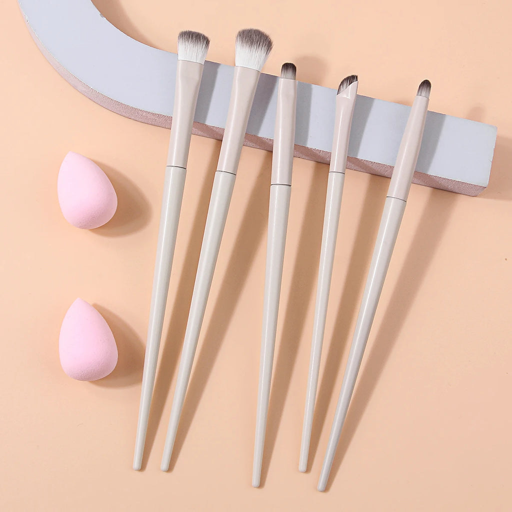 7-Piece Soft Makeup Brush Set – Highlighter, Concealer & Eyeshadow Makeup Brush Set Nixie Default Title