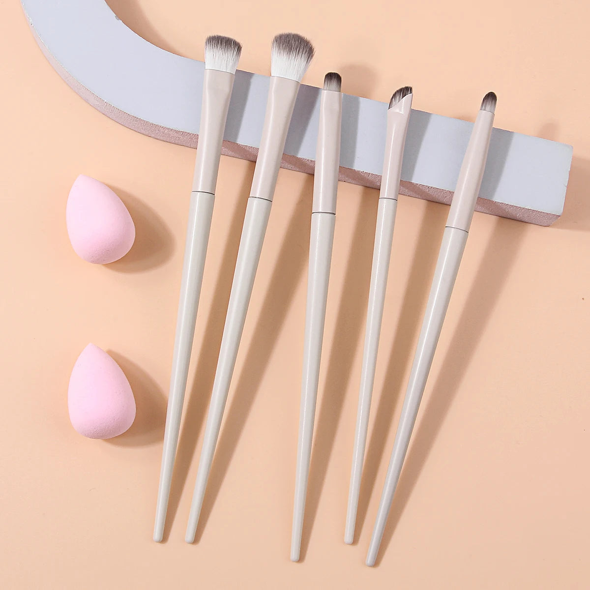 7-Piece Soft Makeup Brush Set – Highlighter, Concealer & Eyeshadow Makeup Brush Set Nixie Default Title
