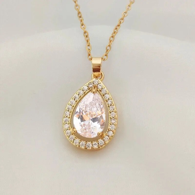 Waterdrop Zircon Pendant Choker Necklace – Gold | Nixie Pendant Necklace Nixie