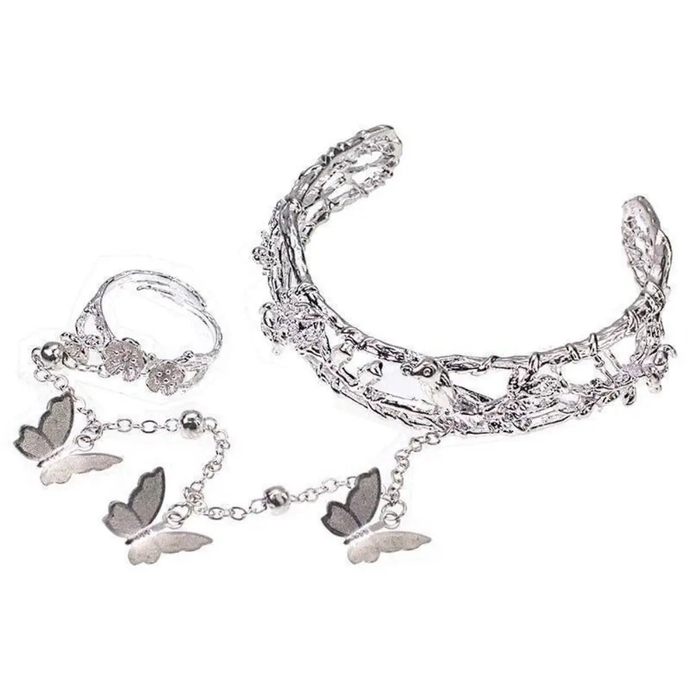 Rhinestone Butterfly Hand Chain Finger Ring Bracelet – Gold & Silver