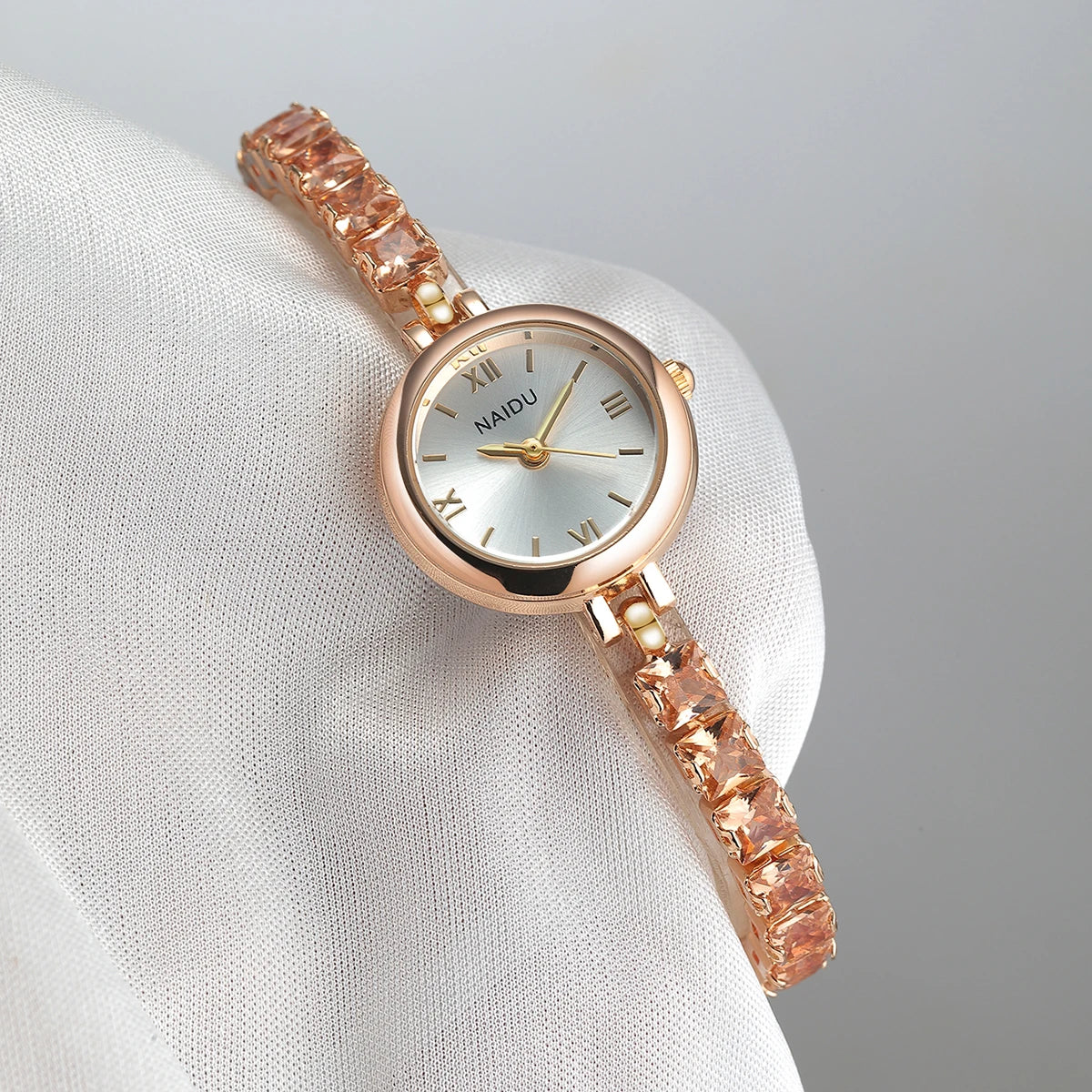 Women's Colorful Rhinestone Quartz Watch – Casual Elegance