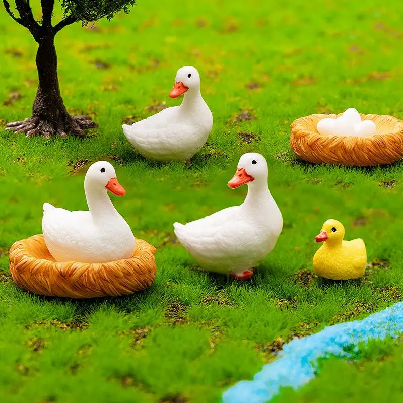 5Pcs Mini Duck Figurines Fairy Garden Micro Landscape Decor Mini Garden Figurines Nixie