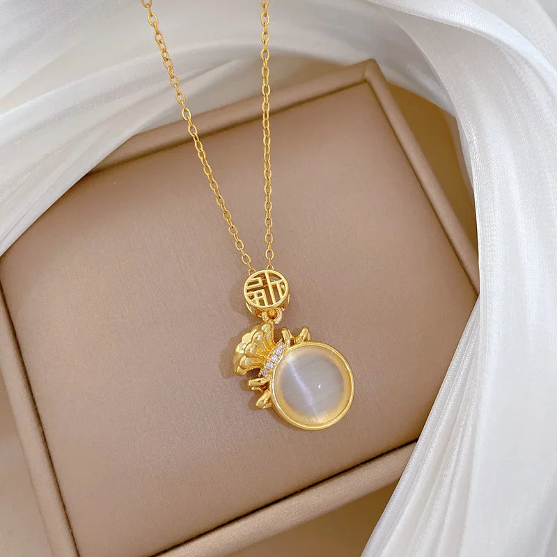 Women's Minimalist Gold Stainless Steel Pendant Necklace Pendant Necklace Nixie