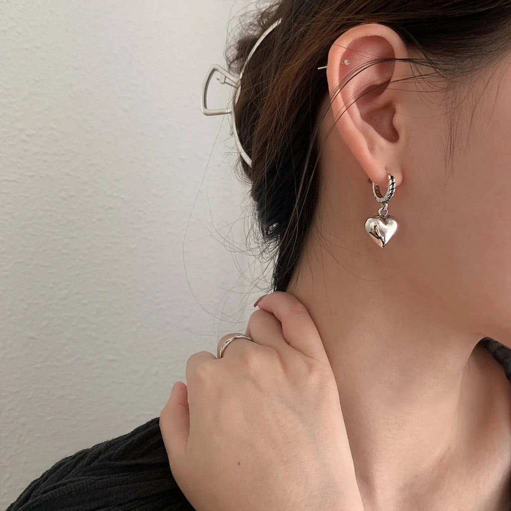 Antique Silver Bear Asymmetric Stud Earrings | Vintage Unisex Stud Earrings Nixie