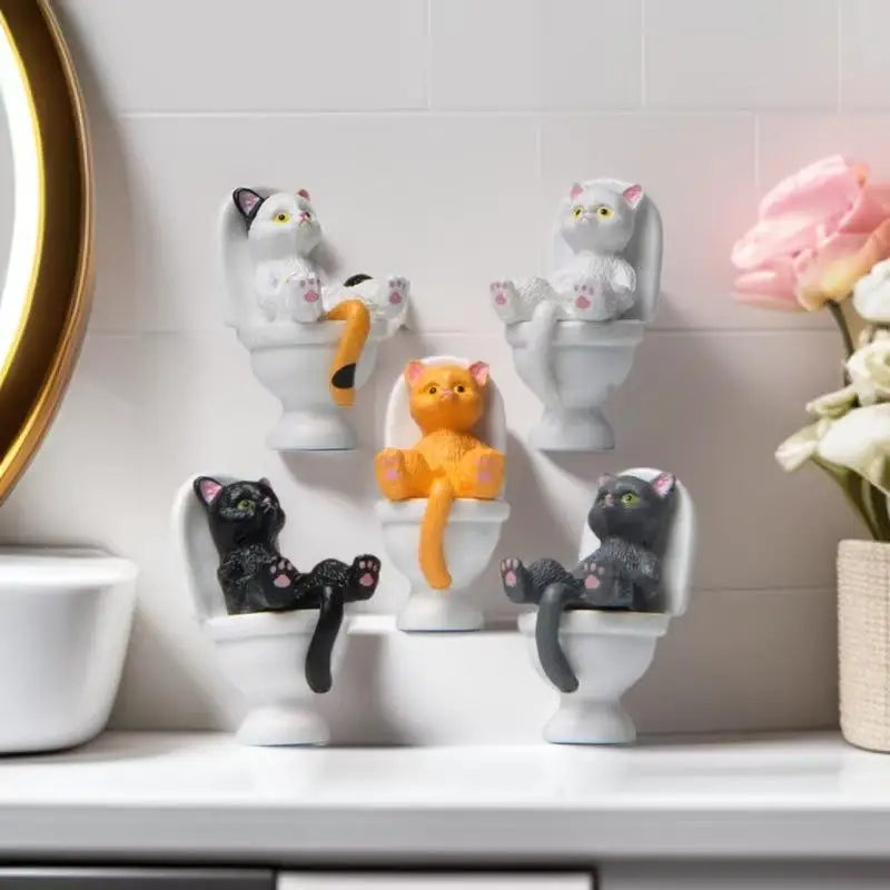 Funny Cat on Toilet Resin Figurine – Cute Kitten Decor Gift Resin Cat Figurine Nixie