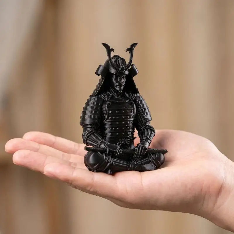 3D Printed Mini Samurai Statue – Sitting Figurine Desktop Décor